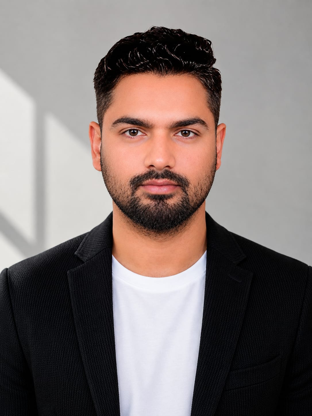 Portrait of Md Samir Hussain, Director and Co-Founder of Modern Edge